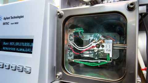 Mass spectrometer