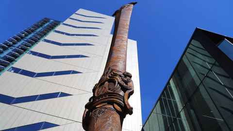 Image of the pou outside the engineering school.