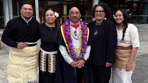 Image of Vili Nosa and his family