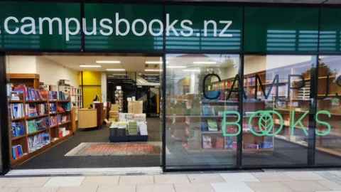 Campus Books has stores in other universities around New Zealand. Campus Books has stores in other universities around New Zealand.